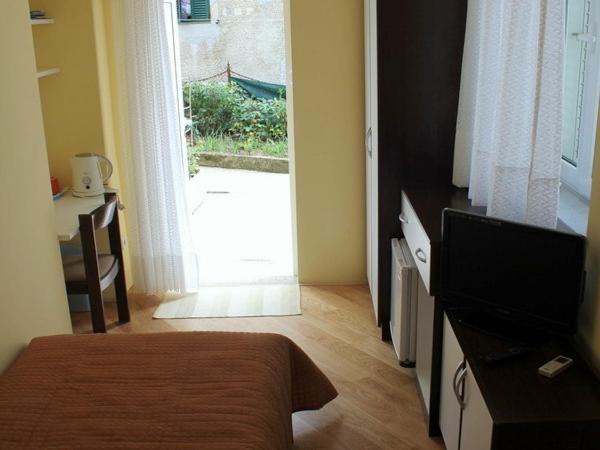 Rooms Alida : photo 5 de la chambre chambre simple avec terrasse