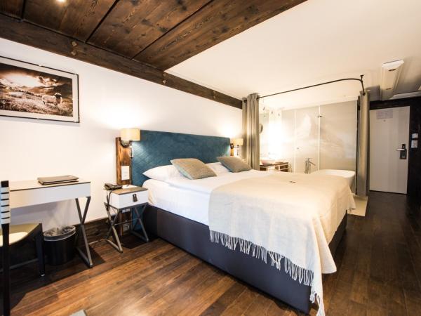 Wellness Hotel Alpenhof : photo 1 de la chambre chambre alpine chic (2 adultes)