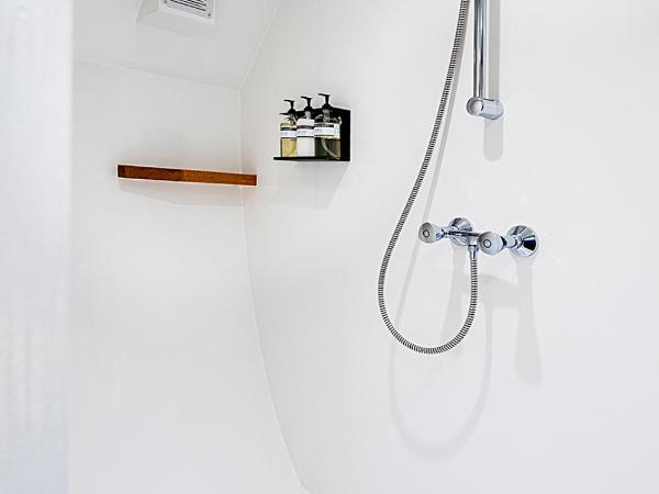 Asile Flottant : photo 6 de la chambre appartement 2 chambres - le plus grand