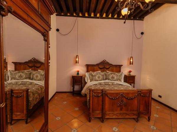 Hotel Marqués del Ángel : photo 3 de la chambre suite junior