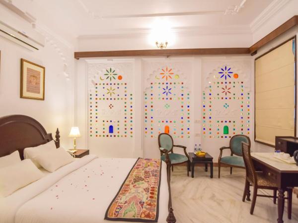Hotel Raj Kuber : photo 4 de la chambre chambre double ou lits jumeaux supérieure