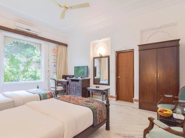 Hotel Raj Kuber : photo 2 de la chambre chambre double ou lits jumeaux supérieure