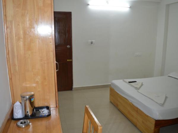 A V Residency : photo 4 de la chambre chambre double deluxe