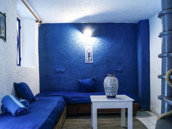 The Chill Art Hostel : photo 1 de la chambre chambre double standard avec salle de bains commune