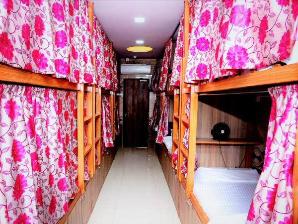 Delta Dormitory : photo 7 de la chambre lit simple dans dortoir pour hommes avec salle de bains commune