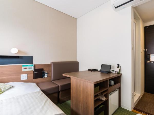 Super Hotel Premier Hakataeki : photo 1 de la chambre chambre simple de luxe - non-fumeurs