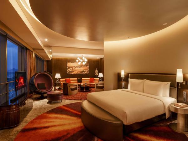 Hard Rock Hotel Shenzhen : photo 2 de la chambre suite deluxe avec lit king-size