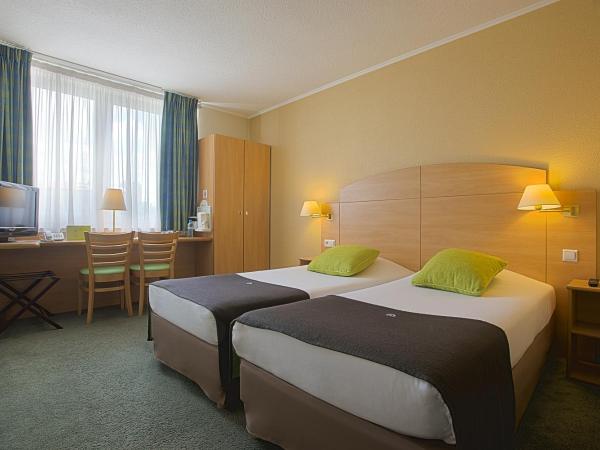 Campanile Lublin : photo 1 de la chambre chambre lits jumeaux