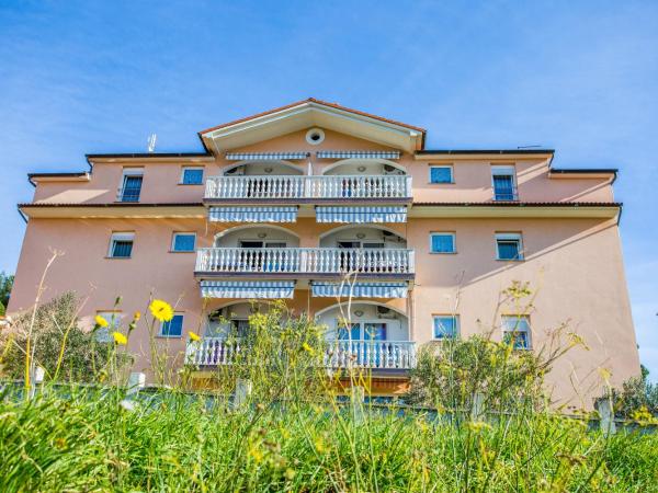 Villa Veli Vrh : photo 2 de la chambre appartement avec balcon