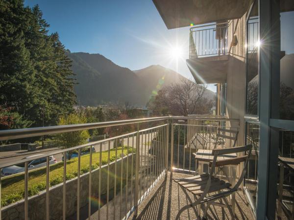 Coronation Lodge : photo 10 de la chambre studio deluxe