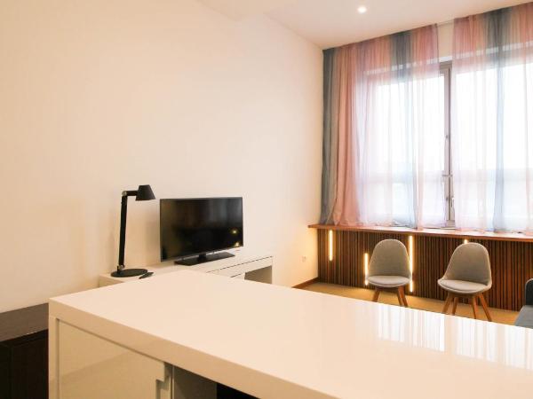 H24 Berlin Lichtenberg : photo 6 de la chambre suite