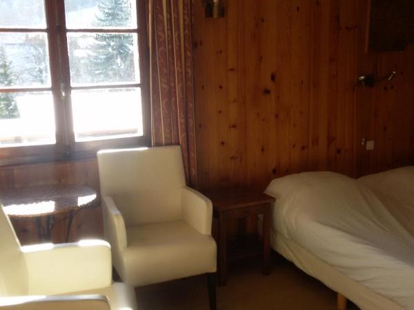 Hotel Le Genepy : photo 4 de la chambre chambre familiale