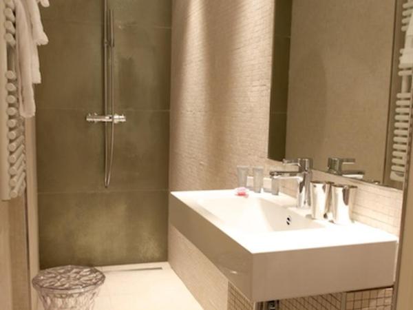 Le César Hôtel : photo 5 de la chambre chambre double ou lits jumeaux supérieure