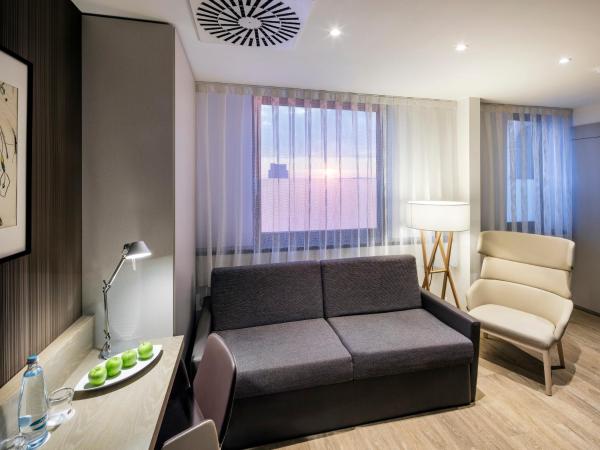 Occidental Praha : photo 3 de la chambre suite junior (2 adultes + 1 enfant)