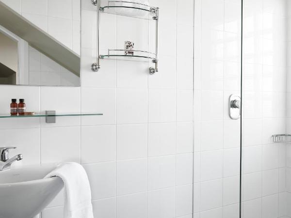 Vulcan Hotel Sydney : photo 2 de la chambre chambre supérieure lit queen-size