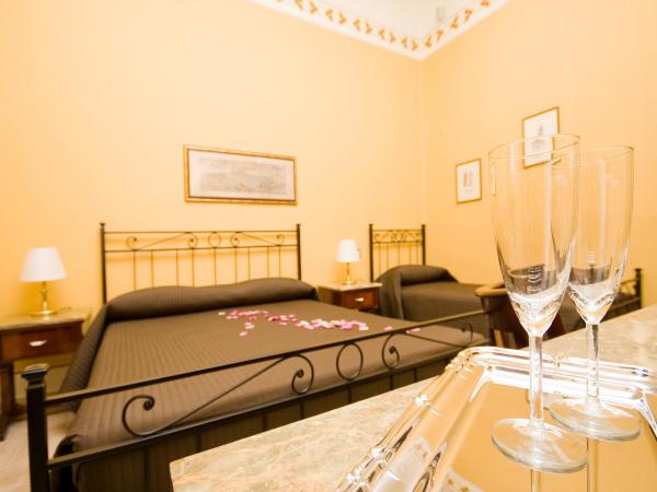 Hotel Pisa Tower : photo 1 de la chambre chambre triple