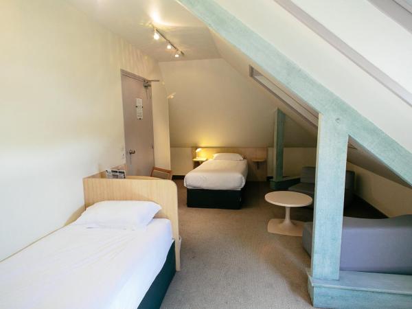 Hôtel Vert : photo 7 de la chambre chambre quadruple avec douche