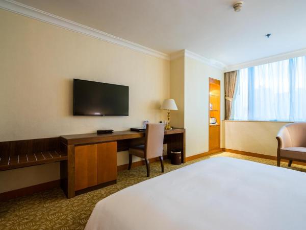 China Mayors Plaza - Free shuttle between hotel and Exhibition Center during Canton Fair : photo 4 de la chambre chambre affaires lit queen-size