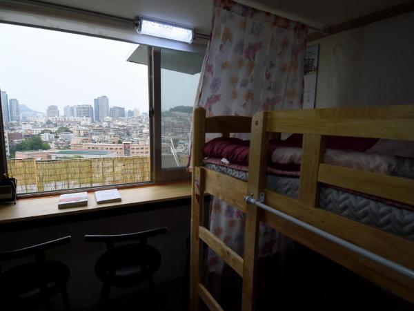 Photo Park Guesthouse : photo 7 de la chambre chambre familiale avec balcon