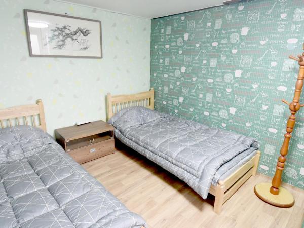 Photo Park Guesthouse : photo 5 de la chambre chambre lits jumeaux avec salle de bains privative