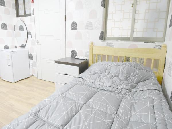 Photo Park Guesthouse : photo 6 de la chambre chambre simple avec salle de bains commune