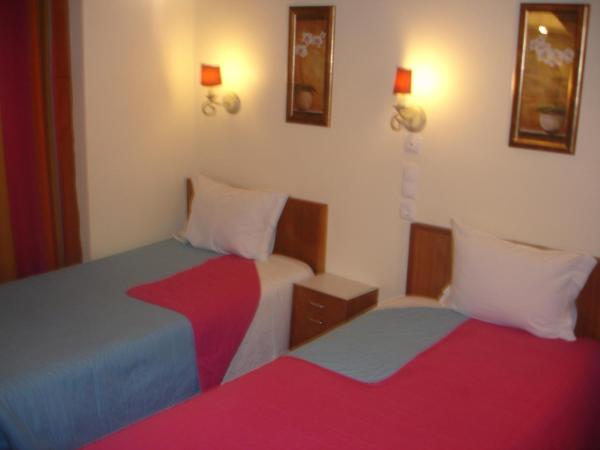 Pensao Estacao Central : photo 6 de la chambre chambre simple