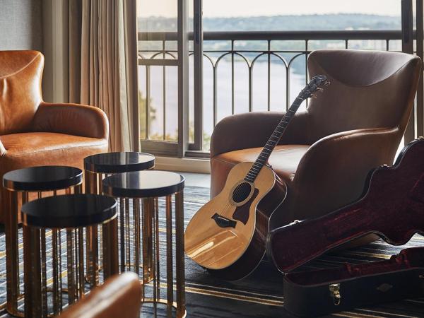 Four Seasons Hotel Austin : photo 10 de la chambre suite présidentielle lit king-size