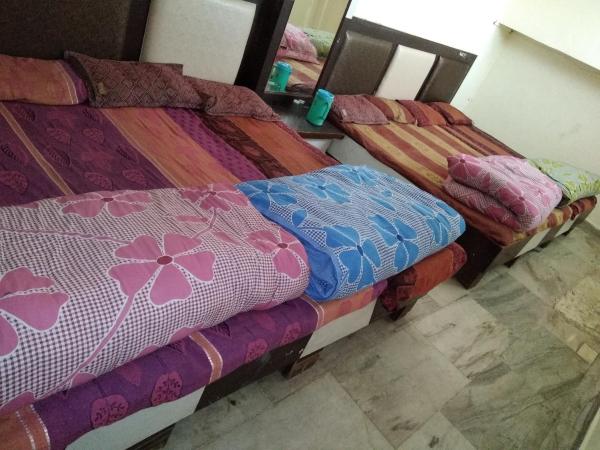 Silver Palace Hotel : photo 5 de la chambre lit superposé dans dortoir mixte