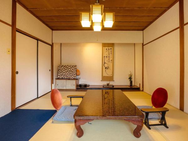 Kyoto Nanzenji Ryokan Yachiyo : photo 5 de la chambre chambre familiale - vue sur jardin