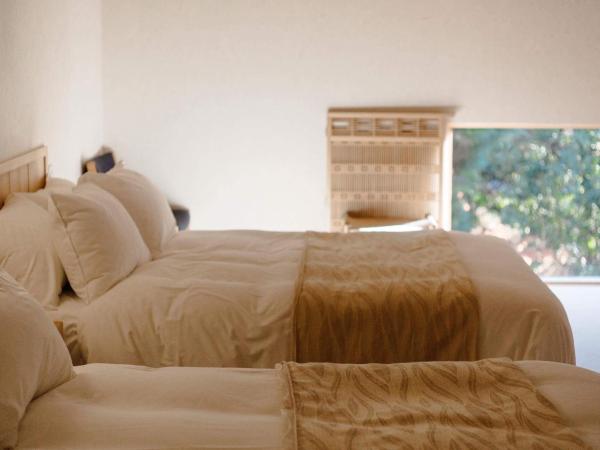 Kyoto Nanzenji Ryokan Yachiyo : photo 5 de la chambre chambre familiale de luxe avec balcon et baignoire extérieure