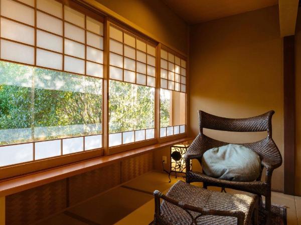 Kyoto Nanzenji Ryokan Yachiyo : photo 7 de la chambre chambre familiale de luxe avec balcon et baignoire extérieure