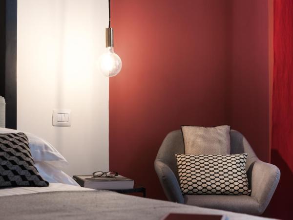 B&B Lorena Suites : photo 4 de la chambre suite junior avec balcon