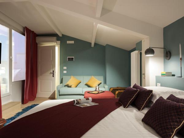 B&B Lorena Suites : photo 7 de la chambre suite junior avec terrasse et sauna privé