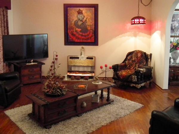 The Spanish Guesthouse : photo 4 de la chambre  spanish room for 3