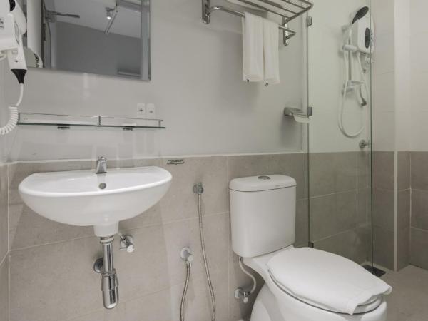 Bunk & Bilik Hotel Jalan Ipoh : photo 10 de la chambre chambre lit queen-size deluxe