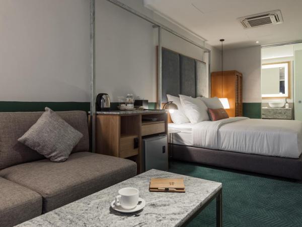 Bunk & Bilik Hotel Jalan Ipoh : photo 2 de la chambre suite lit king-size