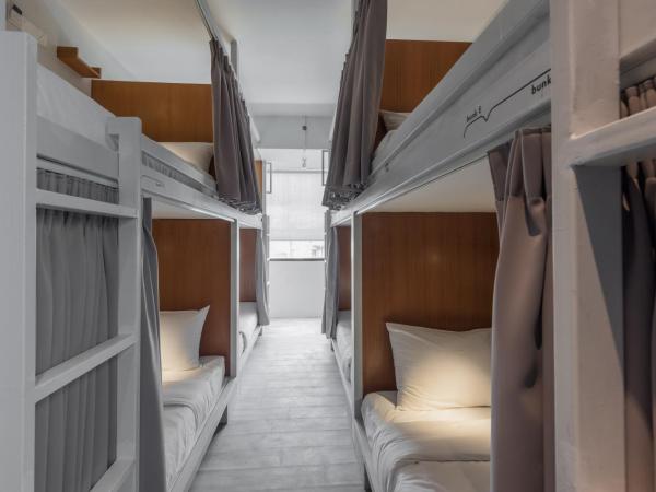 Bunk & Bilik Hotel Jalan Ipoh : photo 5 de la chambre lit superposé simple dans dortoir réservé aux femmes