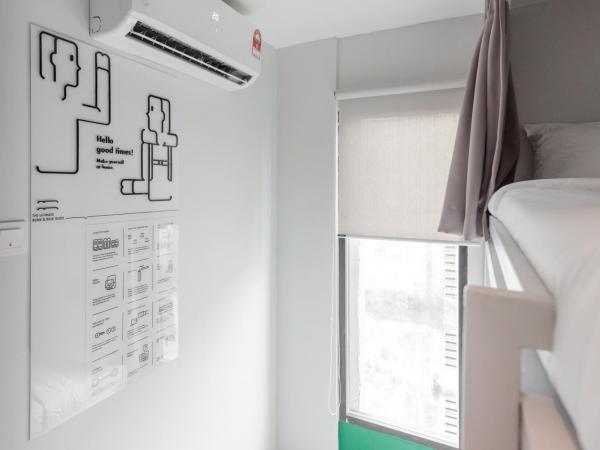 Bunk & Bilik Hotel Jalan Ipoh : photo 5 de la chambre lit queen-size superposé dans dortoir mixte