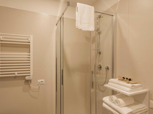 Livingstone B&B : photo 7 de la chambre chambre quadruple avec douche