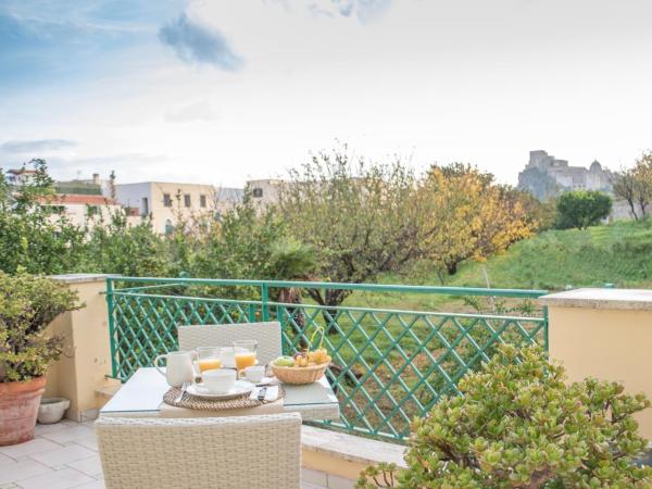 B&B Marcantonio - Ischia Ponte : photo 1 de la chambre villa - vue sur jardin