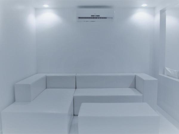 Hotel Hulk : photo 1 de la chambre chambre familiale supérieure