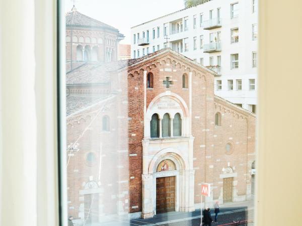 Aiello Rooms - San Babila : photo 3 de la chambre chambre double supérieure