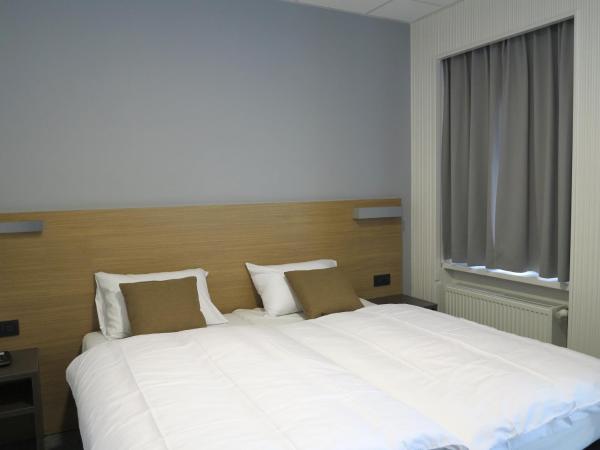 Antwerp Harbour Hotel : photo 3 de la chambre chambre lits jumeaux avec balcon