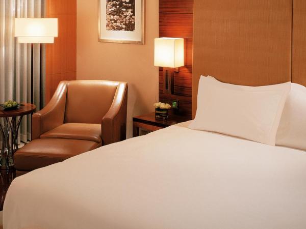 Hyatt Regency Dongguan : photo 6 de la chambre chambre lit king-size - accès au club