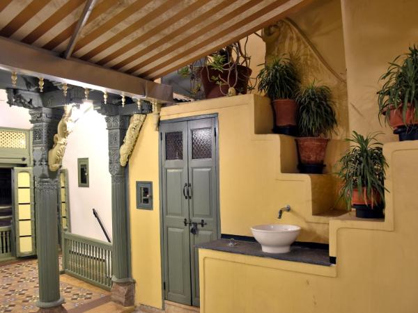 Mangaldas Ni Haveli I by The House of MG : photo 1 de la chambre whc heritage terrace suite