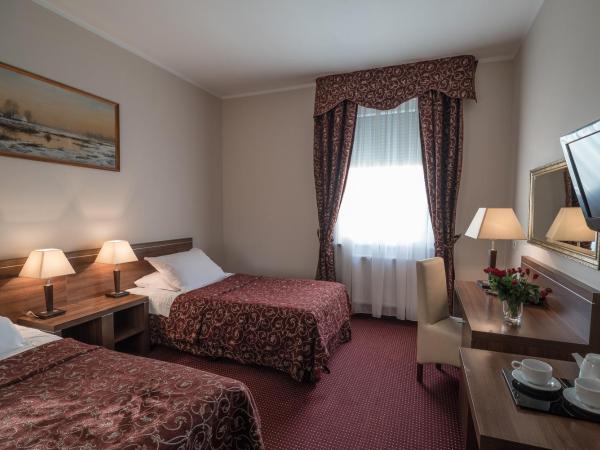 Jasek Premium Hotel Wrocław : photo 5 de la chambre chambre double ou lits jumeaux