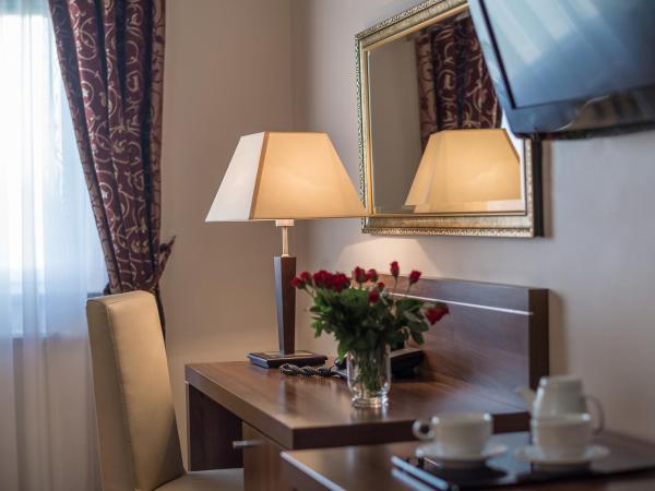 Jasek Premium Hotel Wrocław : photo 1 de la chambre chambre double ou lits jumeaux