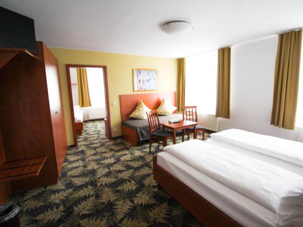 Hotel Der Tannenbaum : photo 4 de la chambre chambre familiale standard