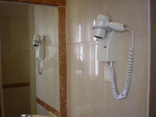 Hotel Dom Sancho I : photo 4 de la chambre chambre simple