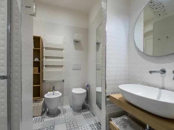 Moscova Luxury B&B : photo 6 de la chambre chambre double deluxe avec douche